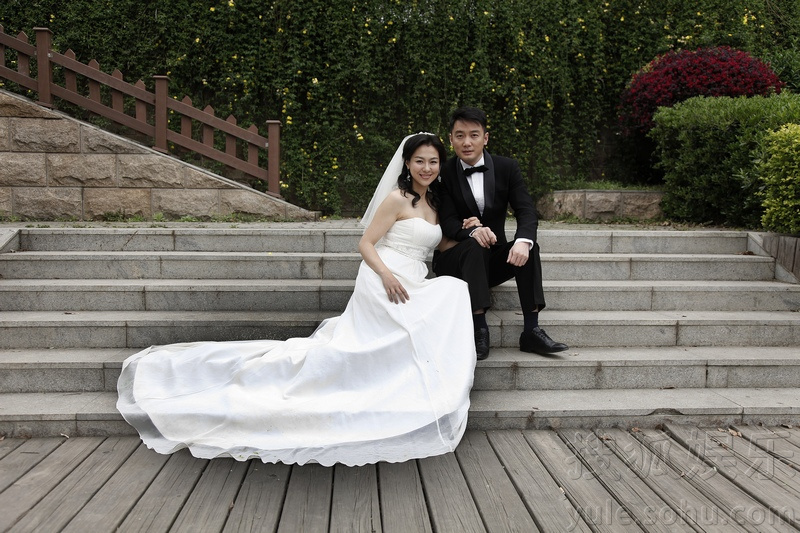 《女人要过好日子》收官 沈傲君巩峥婚纱照曝光