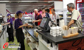 北京时间2012年7月25日，2012年伦敦奥运会前瞻：探访新闻中心商店 无免费饮水害苦各国记者。