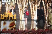 2011年8月28日讯，北京，第14届华表奖：周冬雨《山楂树》获优秀新人奖。