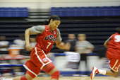 7月15日，美国华盛顿训练场里，美国女子篮球队在伦敦奥运开战前夕加紧特训。