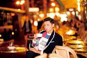  摩登型男，撞色出击！天娱传媒旗下人气男歌手魏晨即将发表2014全新创作MINI专辑《帽子戏法》。今...