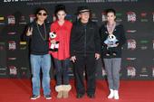 ͼ�ģ�2012MAMA�佱���̺��������Я��ʮ����Ф������