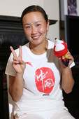 2012伦敦奥运会女子网球比赛结束后，搜狐体育在伦敦中国国家网球队驻地温布尔登更多奥运视频>> 更多...