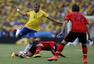 高清图：世界杯巴西战平墨西哥 奥乔亚世纪扑救
