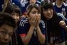 高清图：女球迷为日本癫狂 万人助威体会悲喜剧