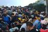 4万多杭州人免门票登黄山 场面堪比黄金周