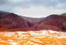 大自然是最美的调色师:撒哈拉沙漠雪景,美爆了
