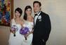 杨采妮新加坡出嫁 新郎邱韶智三度亲吻新娘