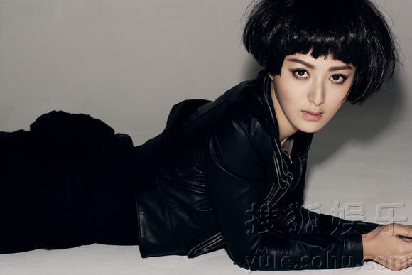 陈廷嘉登《时尚COSMO》狼国<em>女王</em>变<em>活力</em>美少