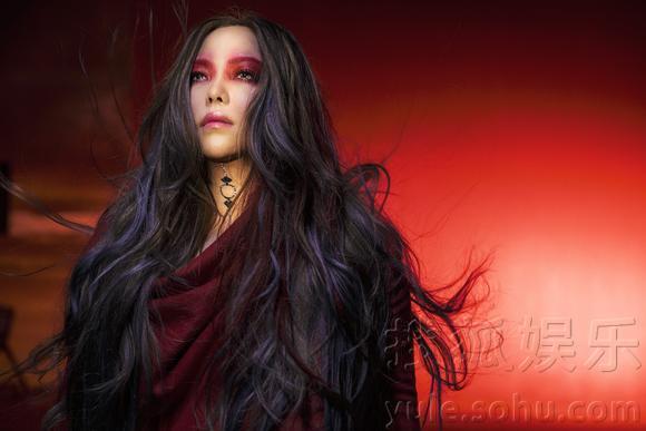 <em>张惠妹</em>新歌造型曝光 火焰眼妆<em>个性</em>十足