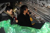 搜狐娱乐讯 2009年11月11日，陈琳追思会即将与20点开始，在离开场还有20分钟的时候，那英韩红...