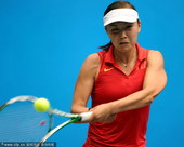 2010年11月21日，广州，2010亚运会网球女单半决赛，彭帅Vs伊达公子。
