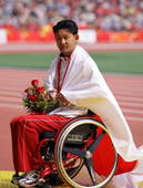9月17日，在北京2008年残奥会男子马拉松T54级决赛中，佐佐原广记获得亚军。新华社/图