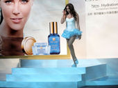 搜狐娱乐2010年6月24日香港讯 台湾名模瑞莎，日前以六位数字出席化妆品牌活动，艺术体操出身的瑞莎...