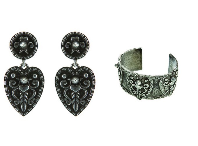 哥特元素配饰_贝伦博内哥特在哪里_颓废元素